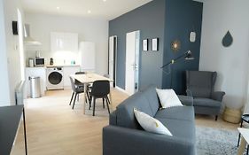 T2 de 55m2 avec toit terrasse, hyper centre, wifi, draps, savons et serviettes fournis